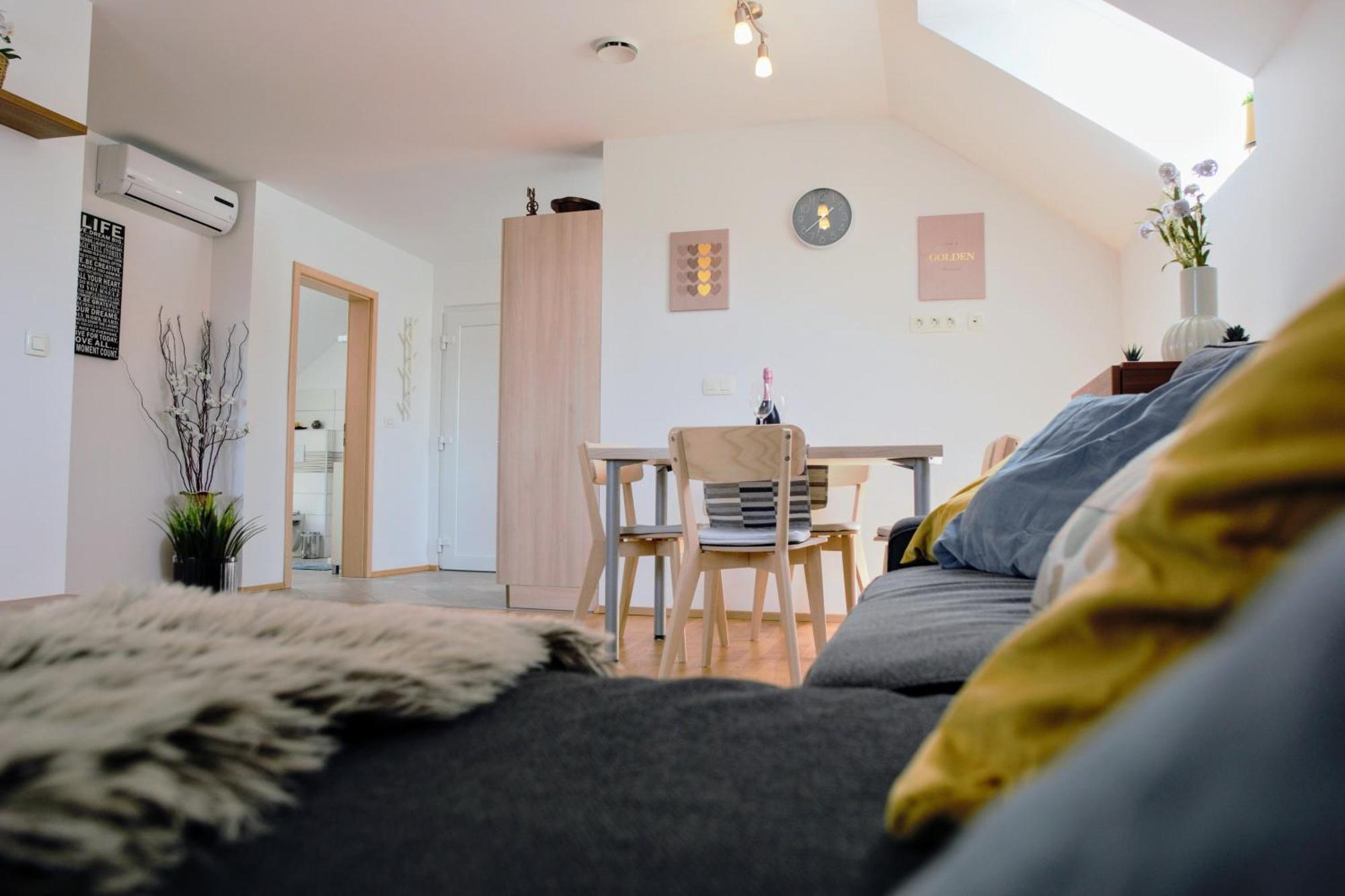 Domen'S Cozy Rentals Kranj Exteriör bild