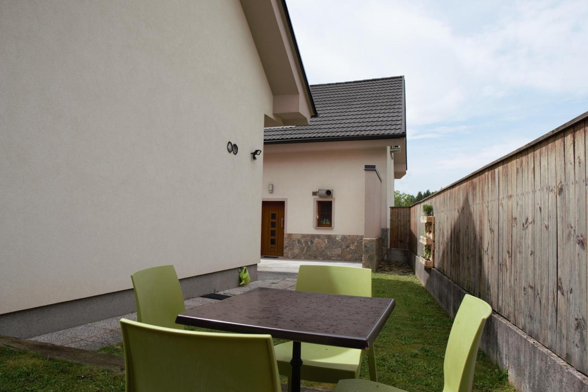 Domen'S Cozy Rentals Kranj Exteriör bild